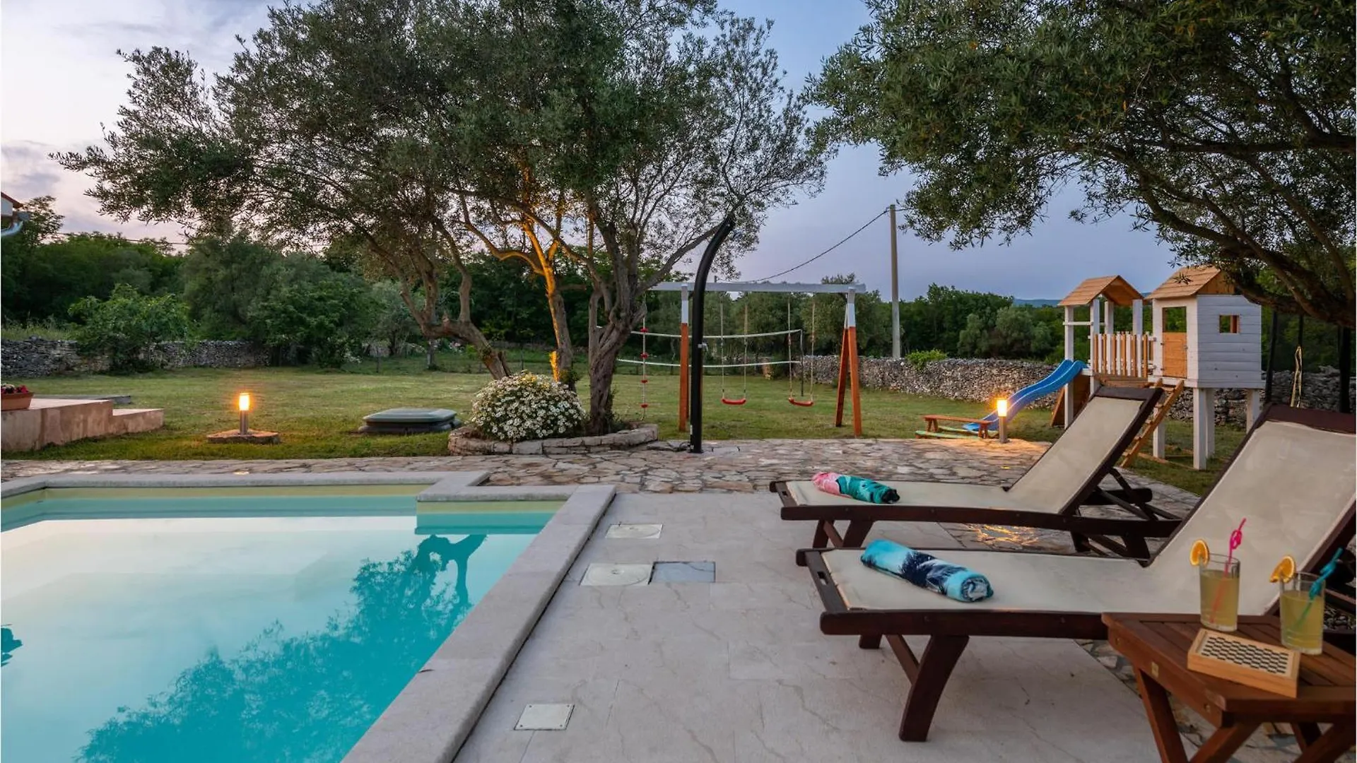Holiday home 3 Bedroom Stunning Home In Krnica
