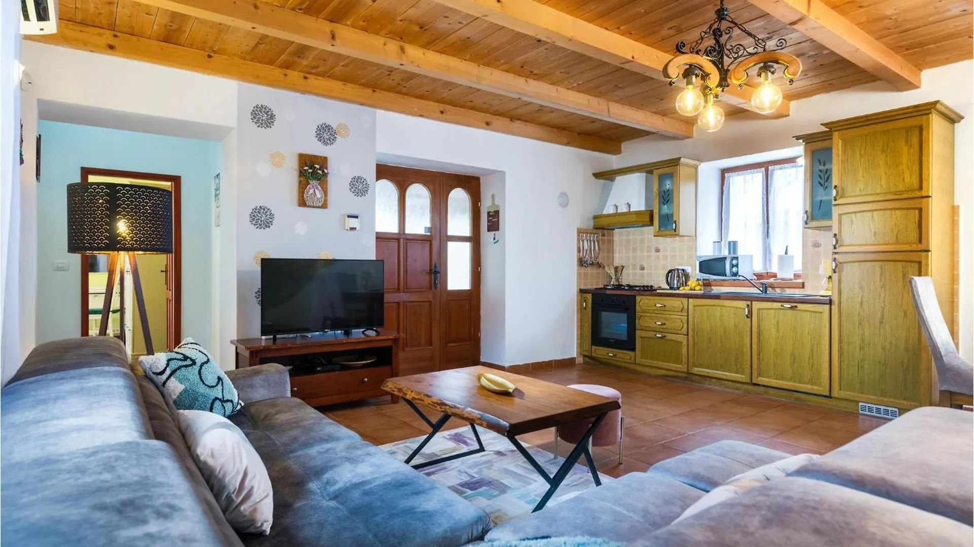 3 Bedroom Stunning Home In Krnica Holiday home