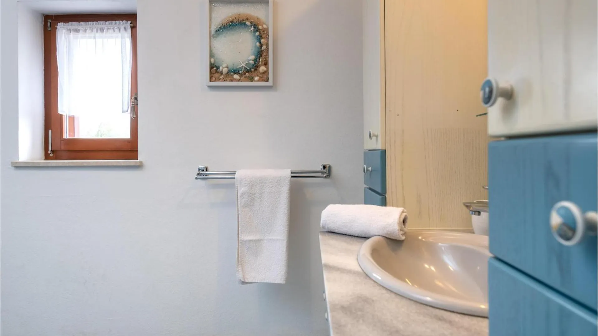 3 Bedroom Stunning Home In Krnica Holiday home
