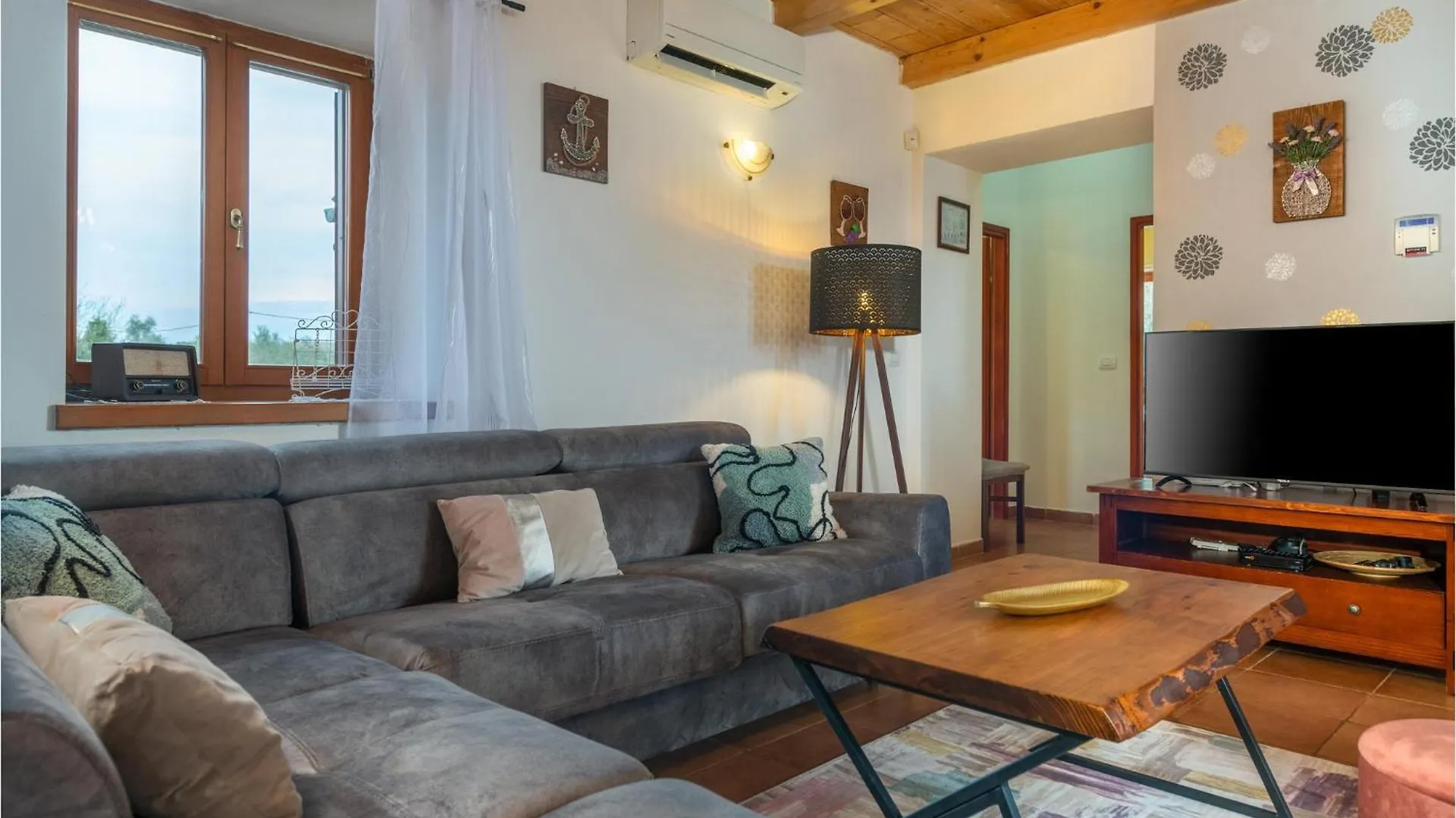 3 Bedroom Stunning Home In Krnica 0*,  Croatia