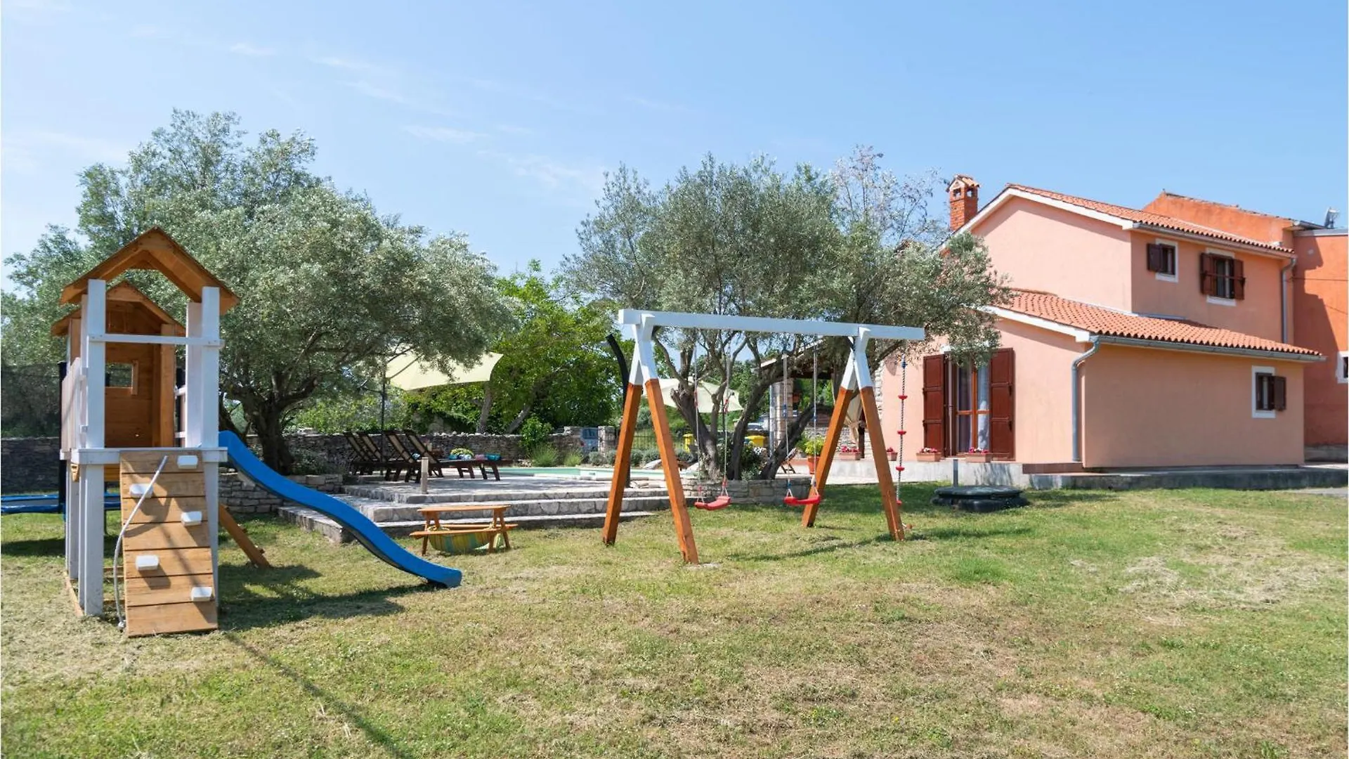 Holiday home 3 Bedroom Stunning Home In Krnica